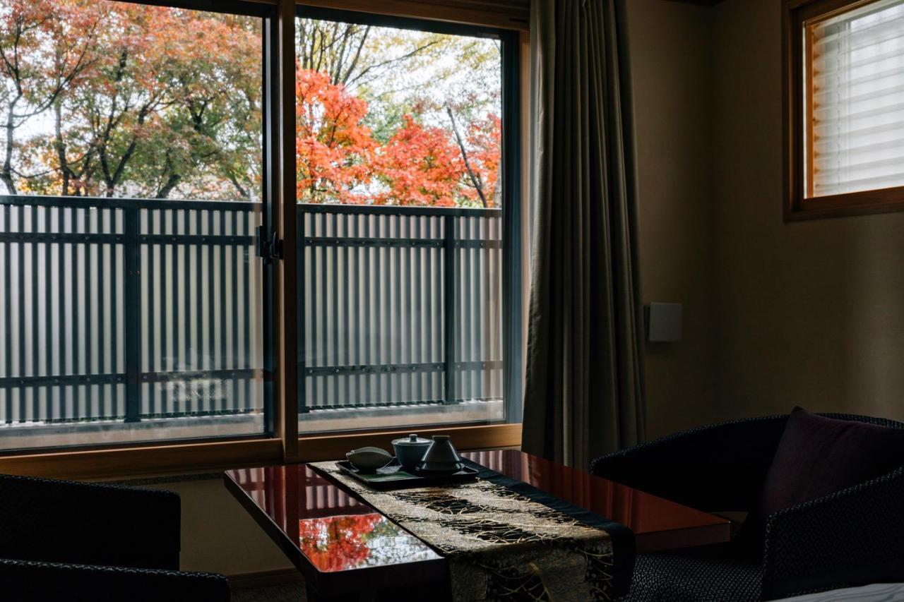 Hotel Alza Kyoto Exterior photo A shōji window